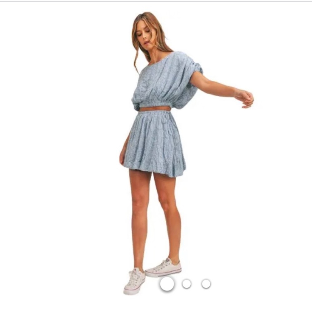 Set: Crop top and skort